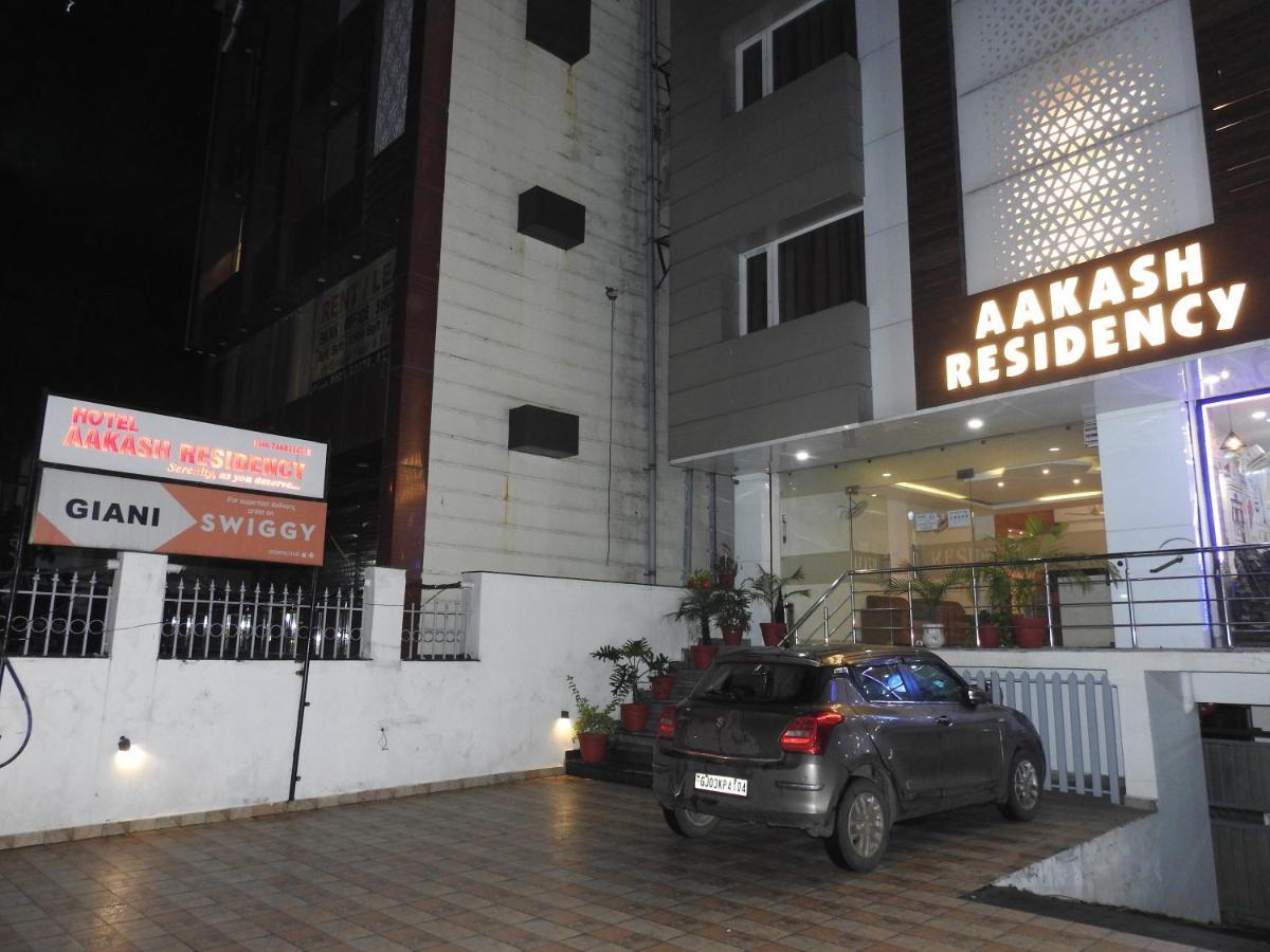 Hotel Aakash Residency Dehradun Exterior foto